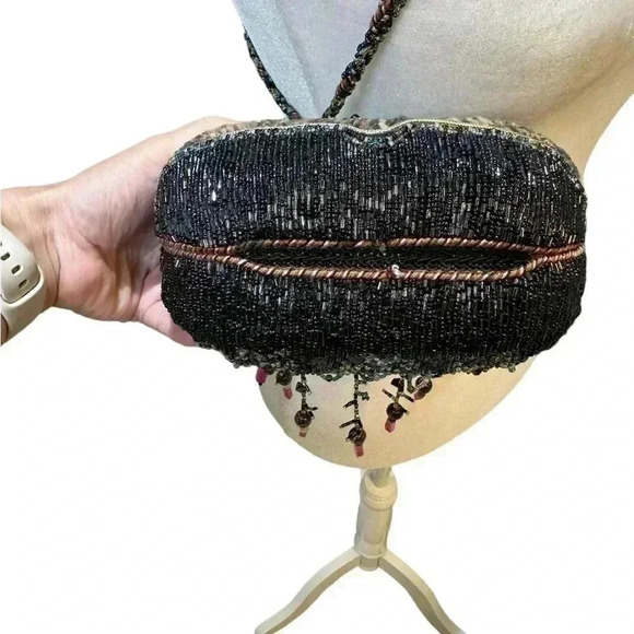 Amen Wardy Aspen Designer Beaded clutch Purse